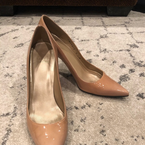 Stuart Weitzman Shoes - Stuart weitzman nude patent leather pumps